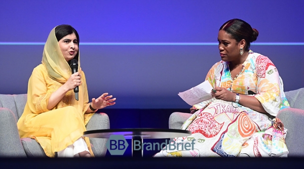 (좌측부터)말랄라 유사프자이(Malala Yousafzai)와 나자 벨란 화이트(Nadja Bellan-White) 미디어 마케팅 디렉터. ⓒ프랑스 칸 = 이기륭 기자