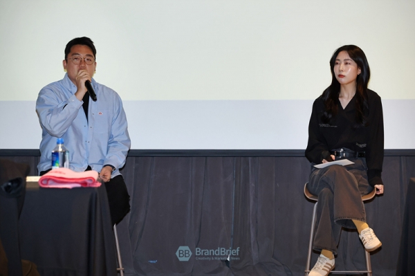 지난해 영 라이언즈 컴피티션에 미디어 부문으로 출전해 브론즈를 수상한 고태율(왼쪽), 임수진 제일기획 프로. ⓒ정상윤 기자