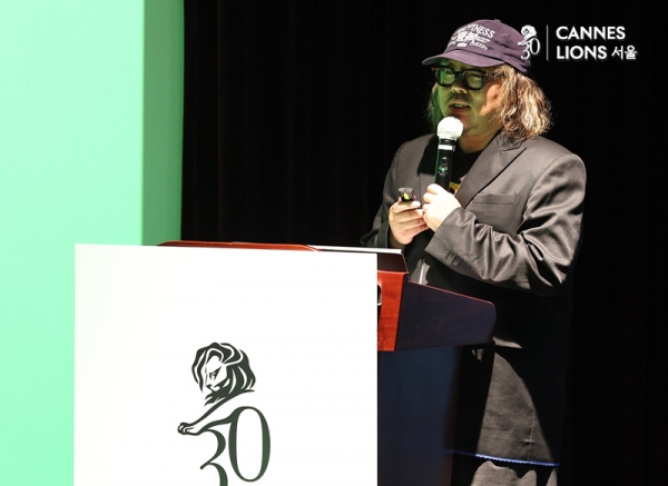 이날 발표를 진행한 김지욱 대표 ⓒ정상윤 기자